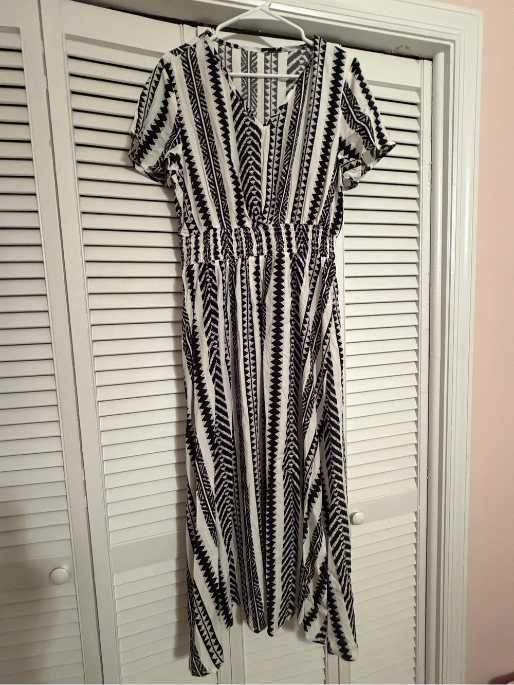 Cupshe Black & White Aztec-Stripe Maxi Dress NWT
